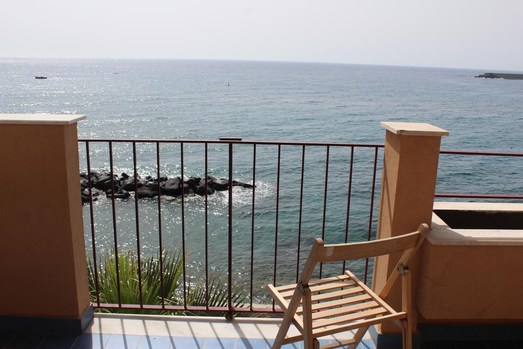 Appartamento Vista D'Incanto Giardini-Naxos Exterior foto